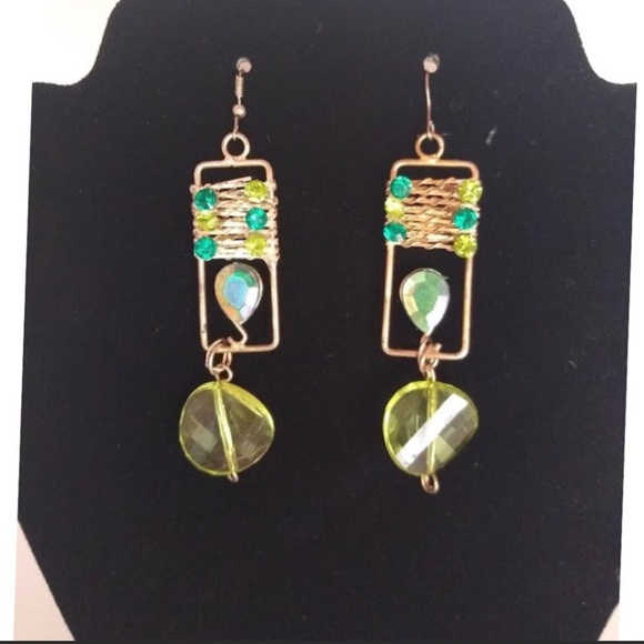 “Caged Tear” Green Abstract Geometric Teardrop Wire-Wrap Artisan Handmade Dangle - Picture 3 of 7